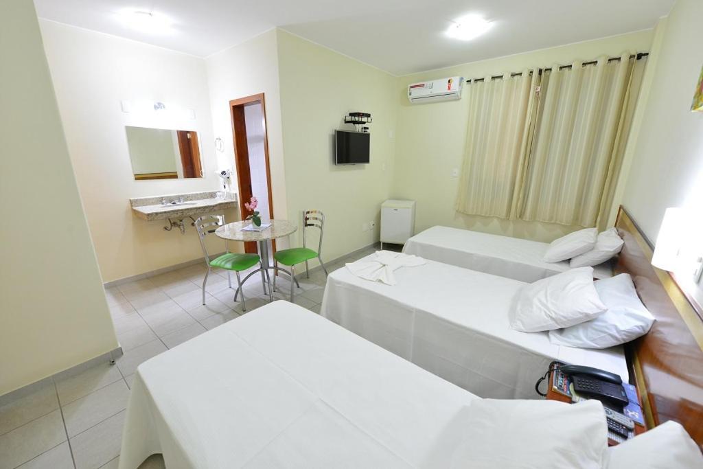 Vind'S Plaza Hotel Caratinga Zewnętrze zdjęcie