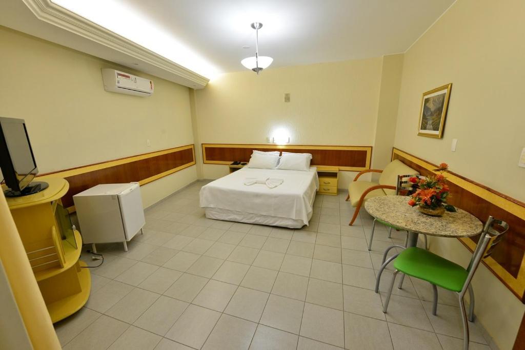 Vind'S Plaza Hotel Caratinga Zewnętrze zdjęcie